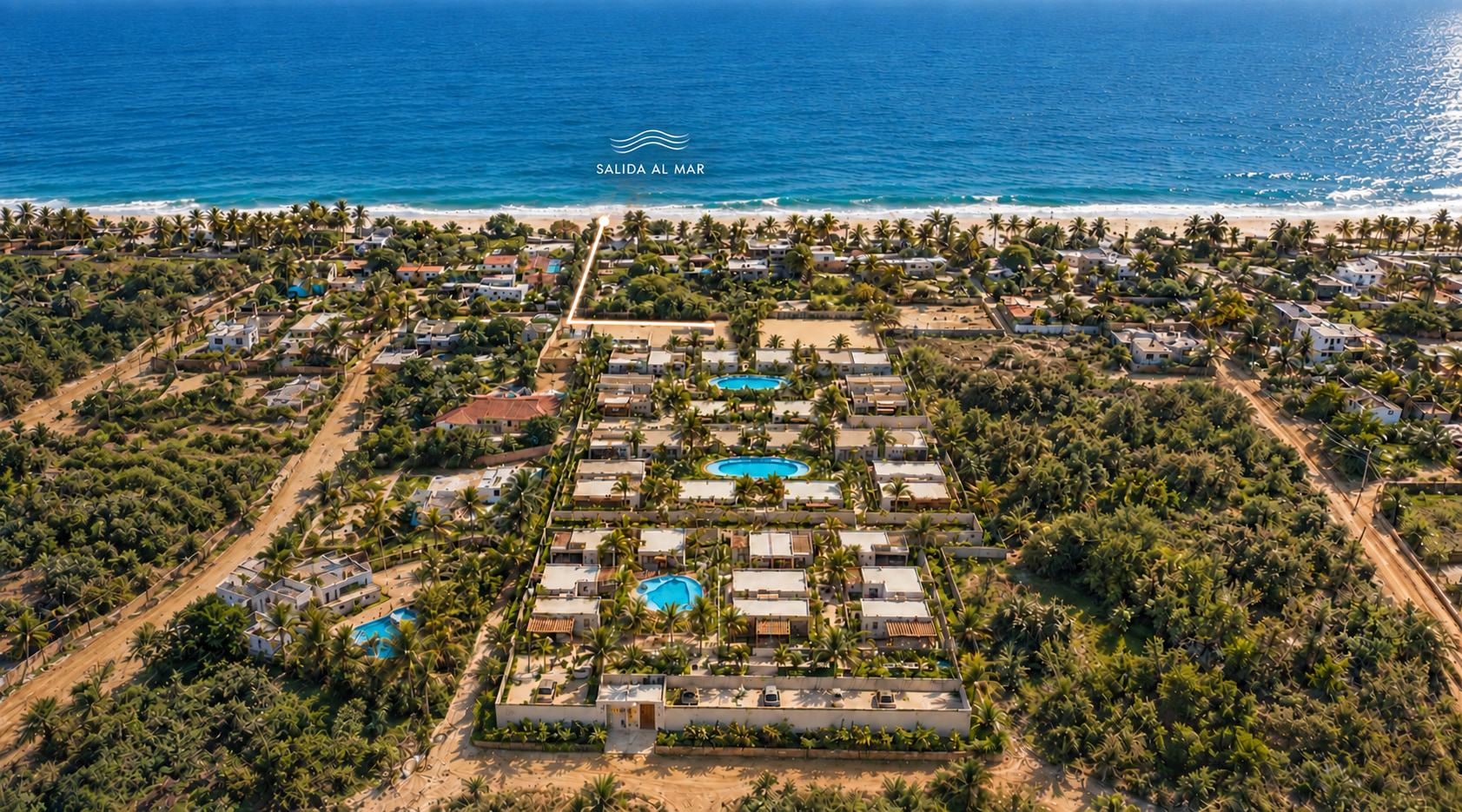 Vista aérea del condominio Casa Norte en Vichayito y su salida directa al mar